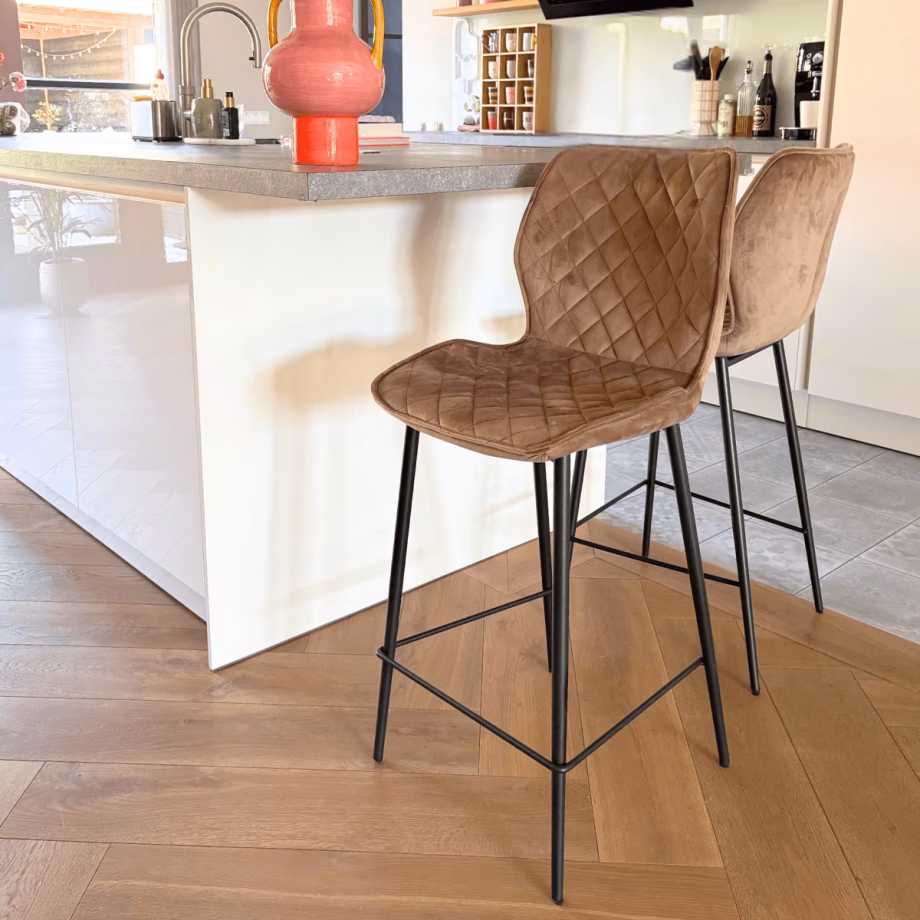 DS4U Ruby barkruk velvet 66 cm