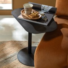 Lia bijzettafel metaal