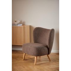 Nøra Cedric fauteuil | naturel hout onderstel| stof Orson - bruin