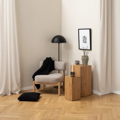Nøra Hugo fauteuil | naturel eikenfineer onderstel | stof Monza - beige