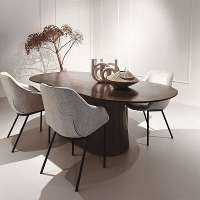 Salvator ovale eettafel - 200 cm - hout van het woonmerk Livingfurn
