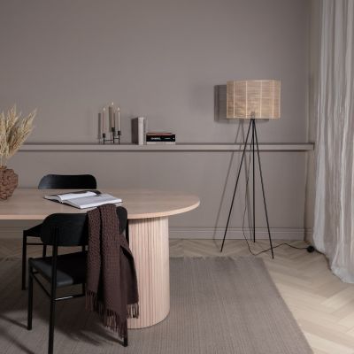Svea Veda vloerlamp - 160 cm - rattan