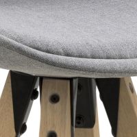 Nøra Adele barstoel | naturel rubberhout onderstel | stof Corsica - lichtgrijs