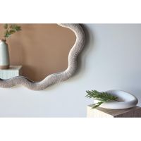 Svea Martins organische spiegel - ø70 cm - boucle