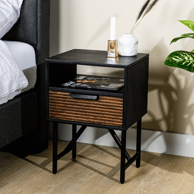 Metro nachkastje 1 lade bruin/zwart van het woonmerk Vurna